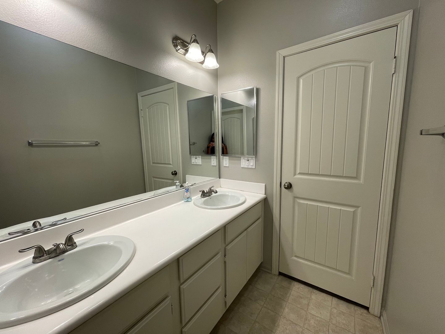 1591 Stow Grove Ave - Chula Vista - California - 5 bed, 3.5 bath rental property