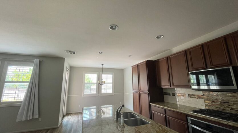 1591 Stow Grove Ave - Chula Vista - California - 5 bed, 3.5 bath rental property
