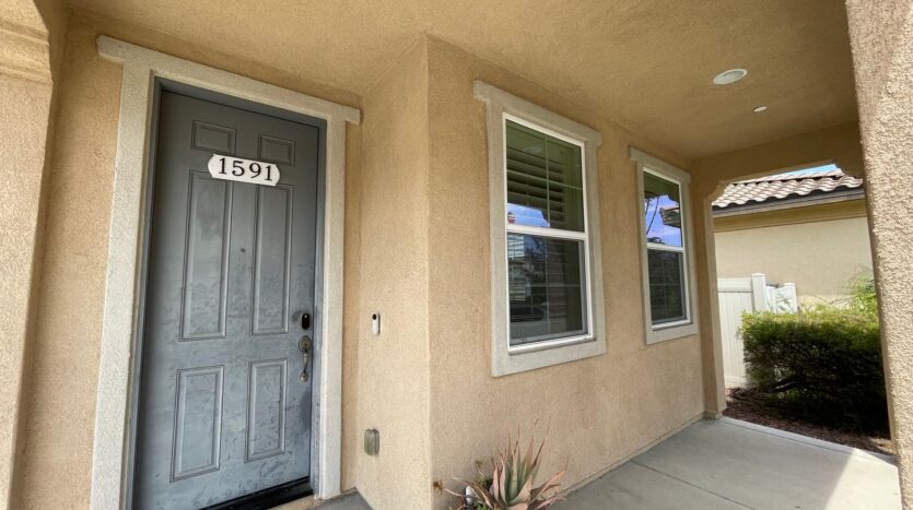 1591 Stow Grove Ave - Chula Vista - California - 5 bed, 3.5 bath rental property