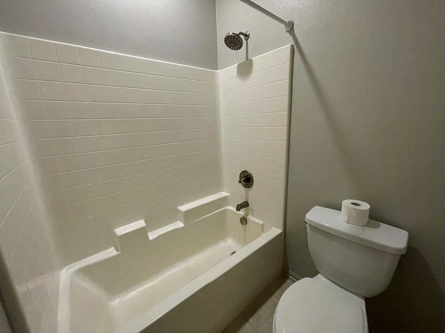 1591 Stow Grove Ave - Chula Vista - California - 5 bed, 3.5 bath rental property
