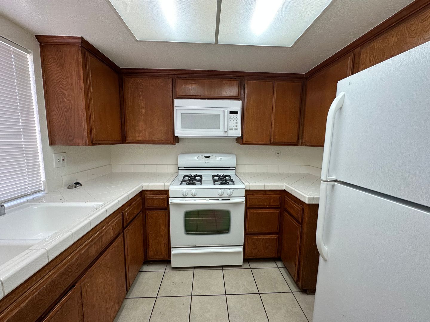 1594 Christopher Lane - Redlands - California - 2 bed, 1.5 bath rental property