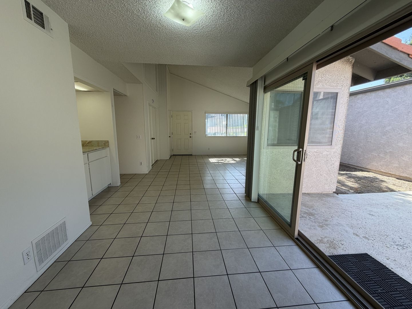 1594 Christopher Lane - Redlands - California - 2 bed, 1.5 bath rental property