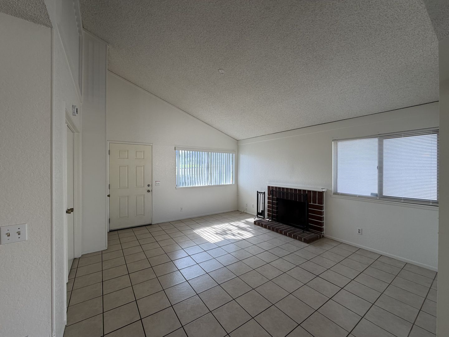 1594 Christopher Lane - Redlands - California - 2 bed, 1.5 bath rental property
