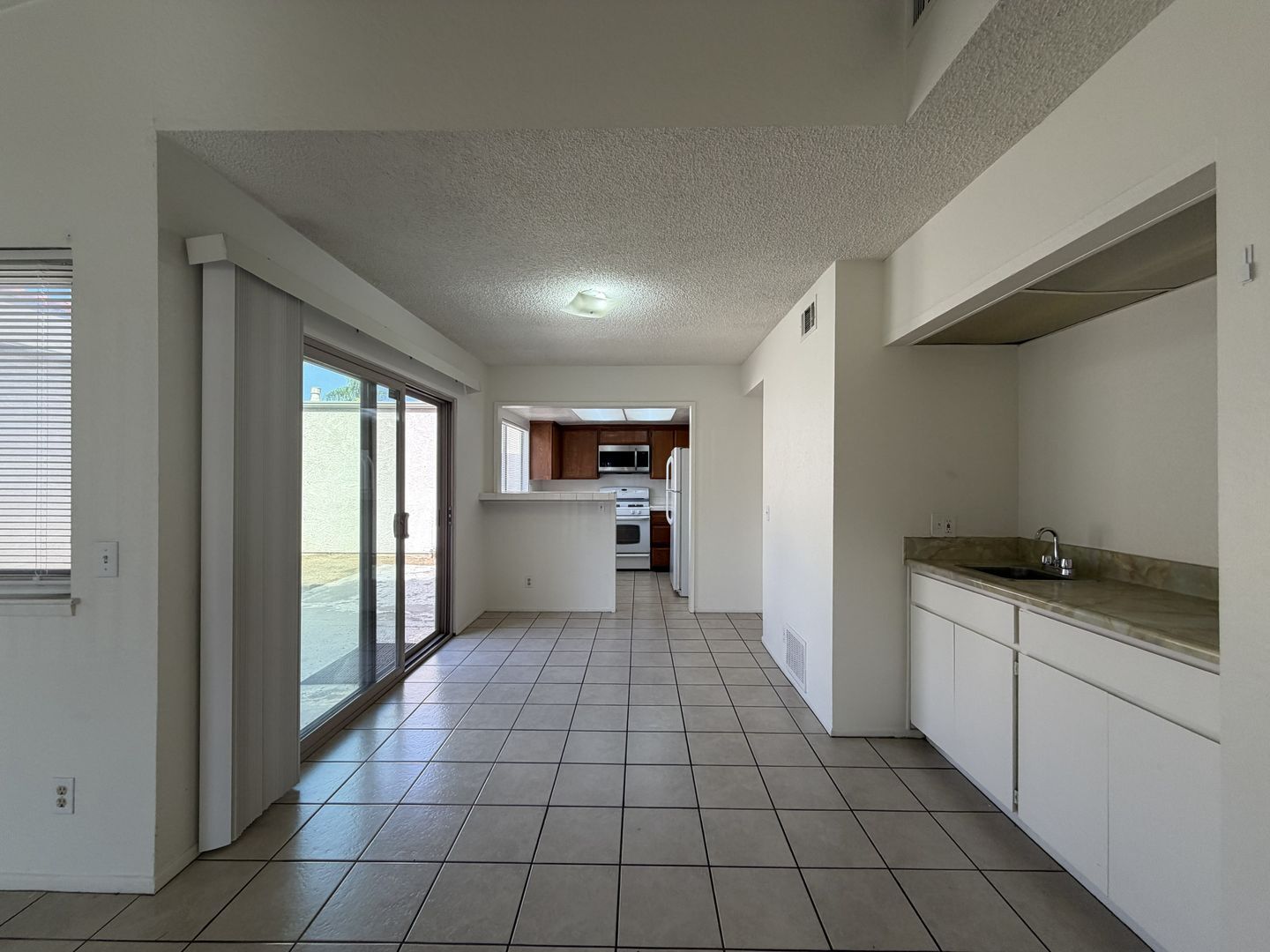 1594 Christopher Lane - Redlands - California - 2 bed, 1.5 bath rental property