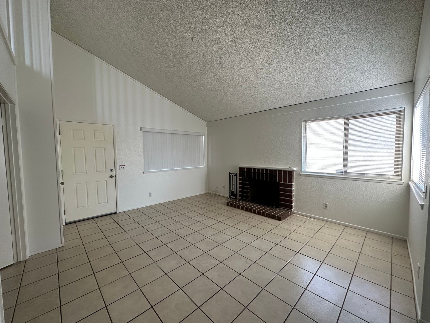 1594 Christopher Lane - Redlands - California - 2 bed, 1.5 bath rental property