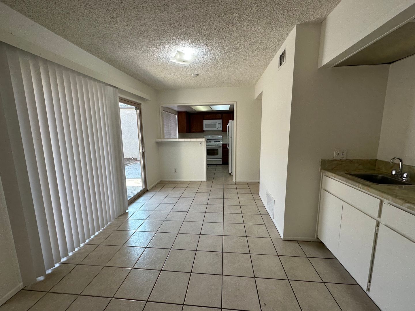 1594 Christopher Lane - Redlands - California - 2 bed, 1.5 bath rental property