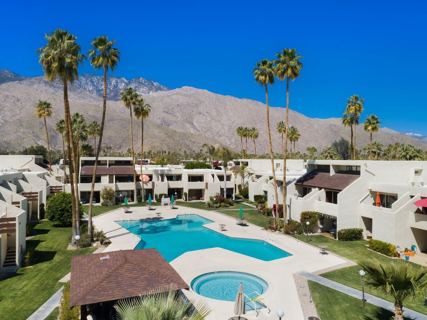 1655 E Palm Canyon Dr. Unit 408 - Palm Springs - California - 1 bed, 1 bath rental property