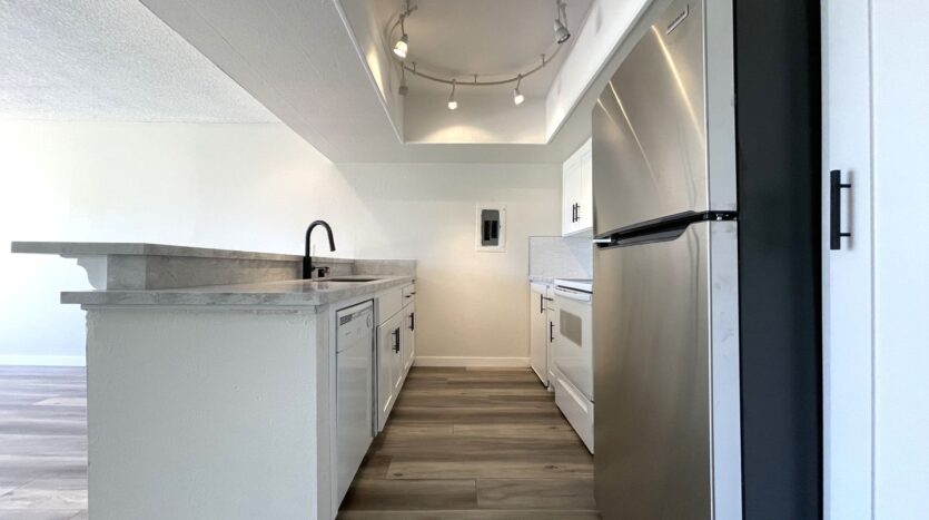 1655 E Palm Canyon Dr. Unit 408 - Palm Springs - California - 1 bed, 1 bath rental property