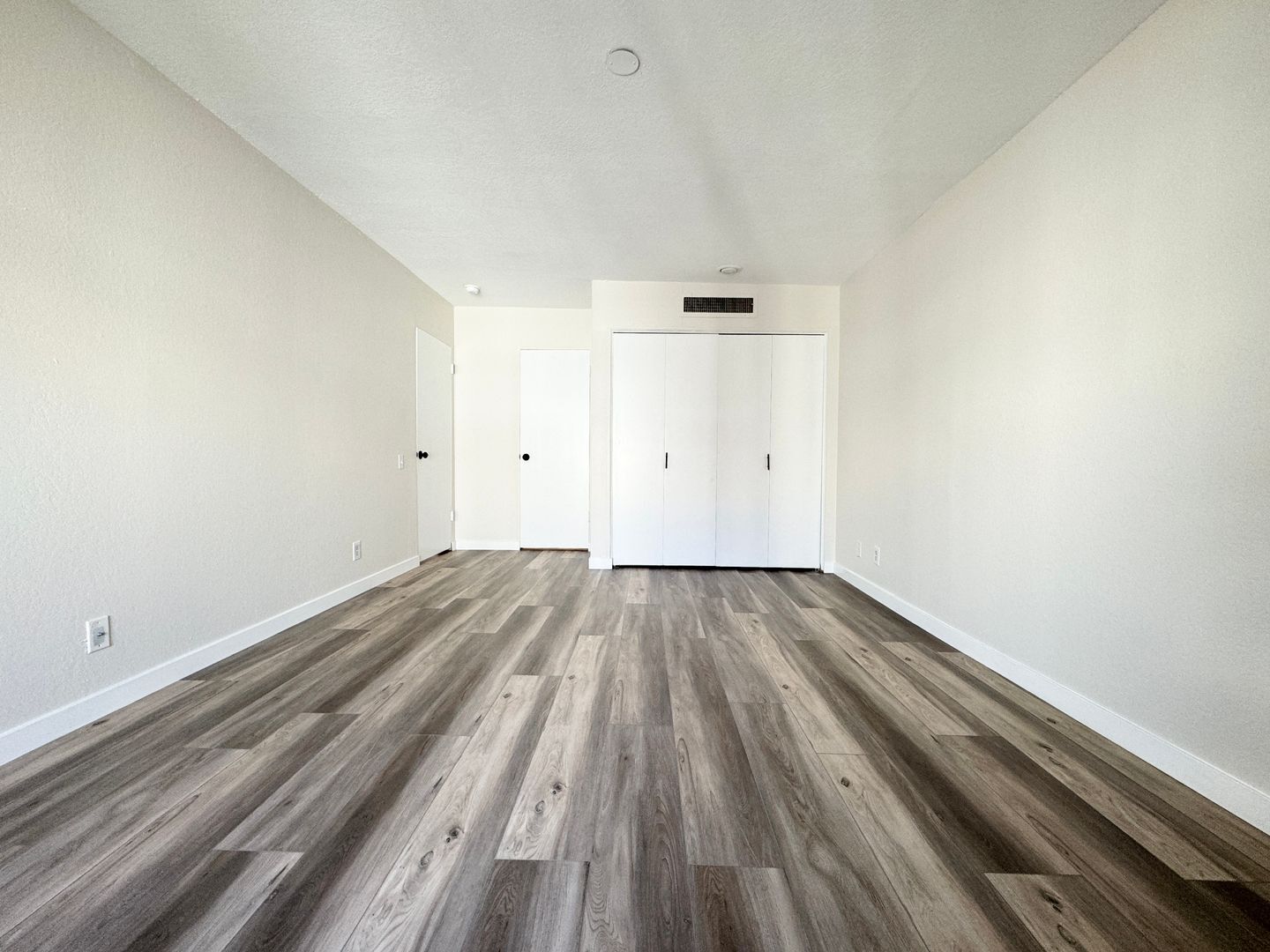 1655 E Palm Canyon Dr. Unit 408 - Palm Springs - California - 1 bed, 1 bath rental property