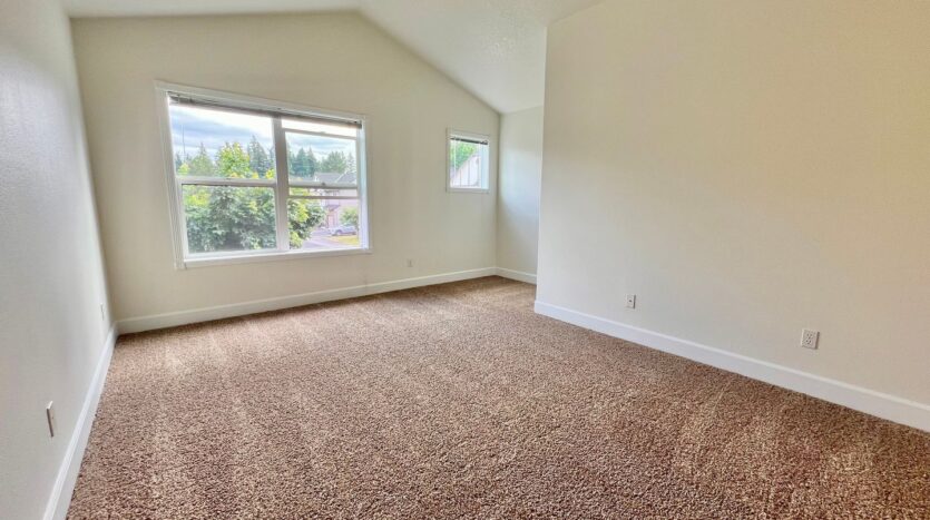 16775 NE Halsey St. - Portland - Oregon - 2 bed, 1.5 bath rental property