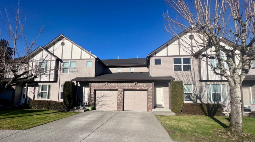 16775 NE Halsey St. - Portland - Oregon - 2 bed, 1.5 bath rental property