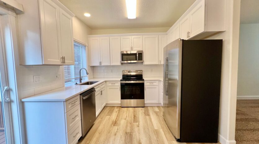16775 NE Halsey St. - Portland - Oregon - 2 bed, 1.5 bath rental property