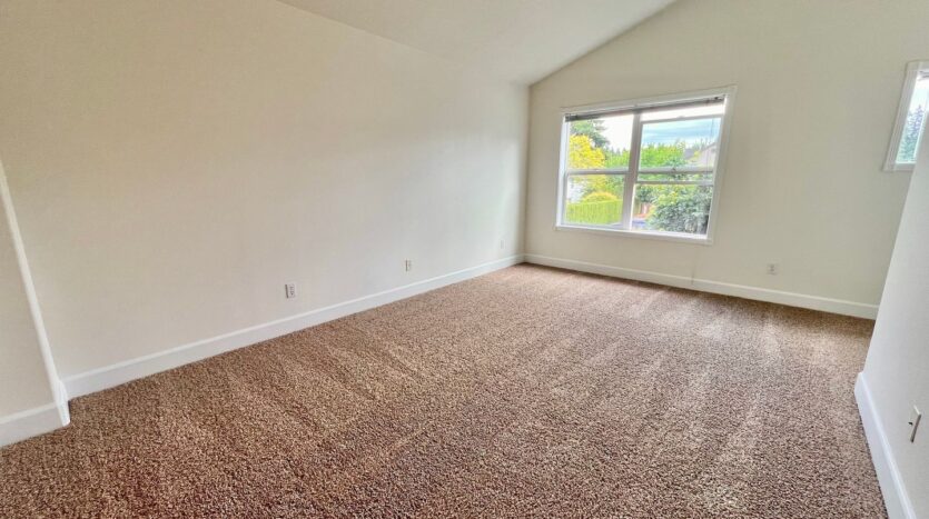 16775 NE Halsey St. - Portland - Oregon - 2 bed, 1.5 bath rental property