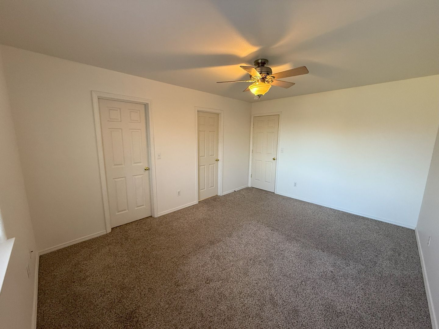1875 SW Salmon Avenue - Redmond - Oregon - 2 bed, 2.5 bath rental property