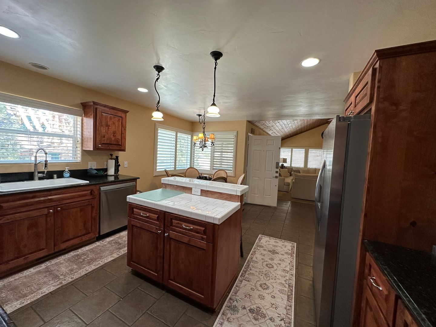 200 E Rainbow Blvd - Big Bear - California - 3 bed, 2.5 bath rental property