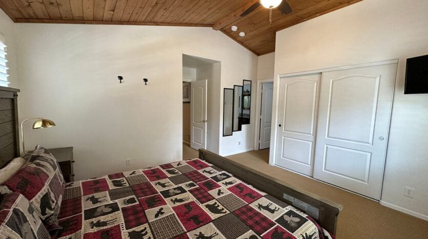 200 E Rainbow Blvd - Big Bear - California - 3 bed, 2.5 bath rental property
