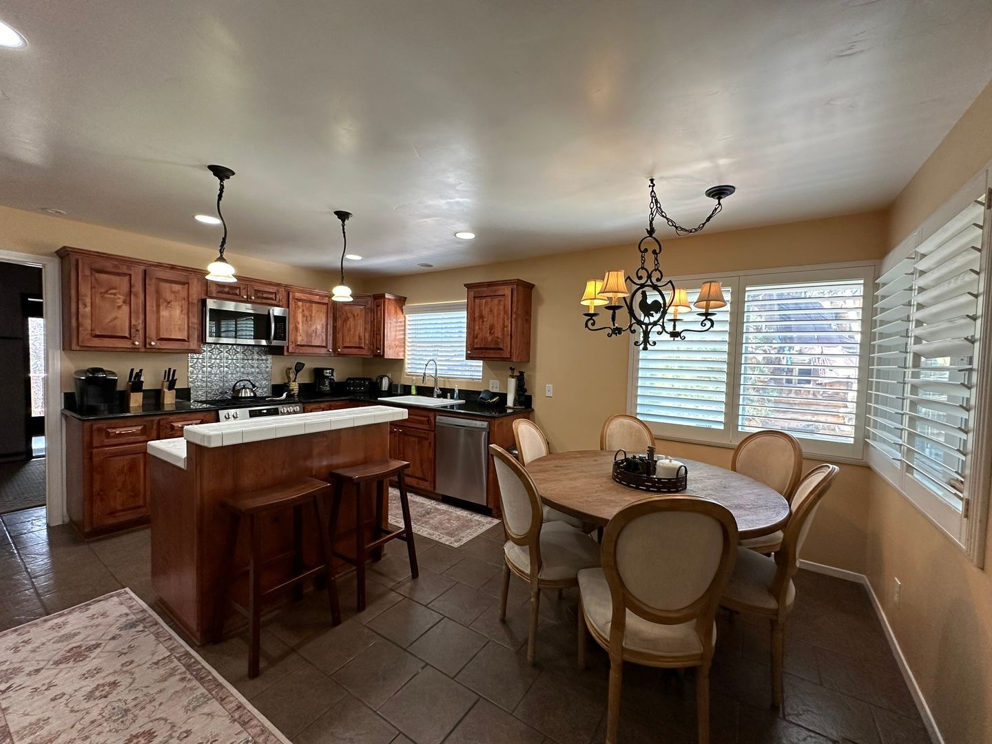 200 E Rainbow Blvd - Big Bear - California - 3 bed, 2.5 bath rental property