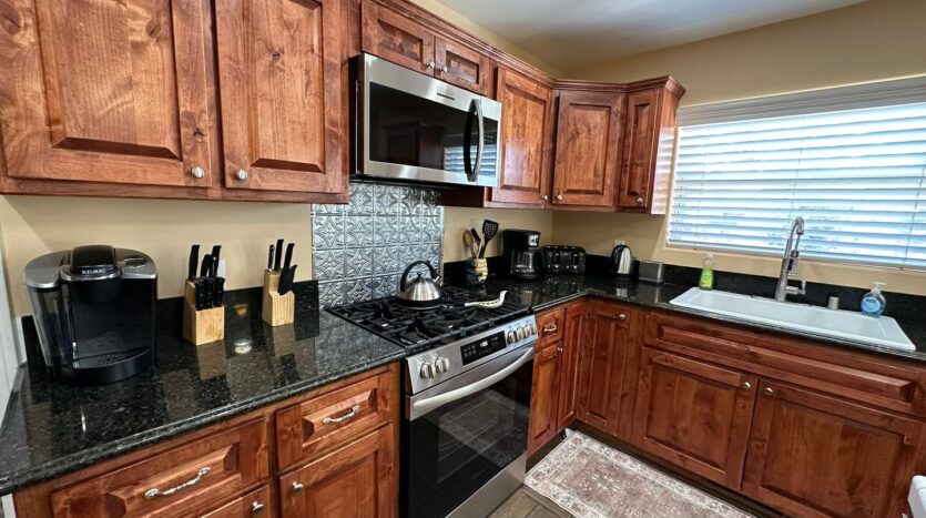 200 E Rainbow Blvd - Big Bear - California - 3 bed, 2.5 bath rental property