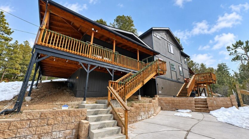 200 E Rainbow Blvd - Big Bear - California - 3 bed, 2.5 bath rental property
