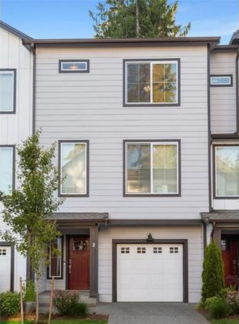 2002 101st Ave SE #2 - Lake Stevens - Washington - 3 bed, 2.5 bath rental property