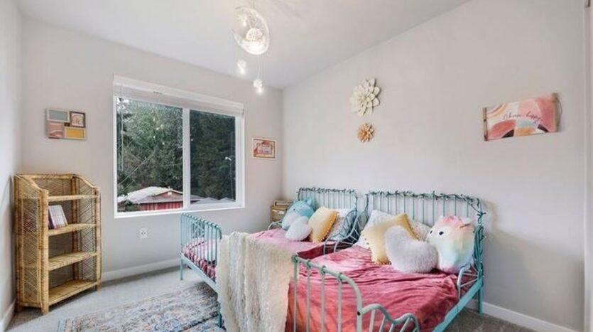 2002 101st Ave SE #6 - Lake Stevens - Washington - 3 bed, 2.5 bath rental property