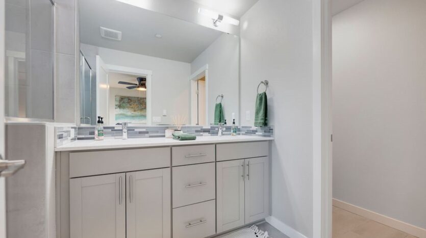 2002 101st Ave SE #6 - Lake Stevens - Washington - 3 bed, 2.5 bath rental property