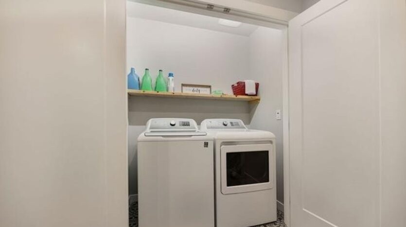 2002 101st Ave SE #6 - Lake Stevens - Washington - 3 bed, 2.5 bath rental property