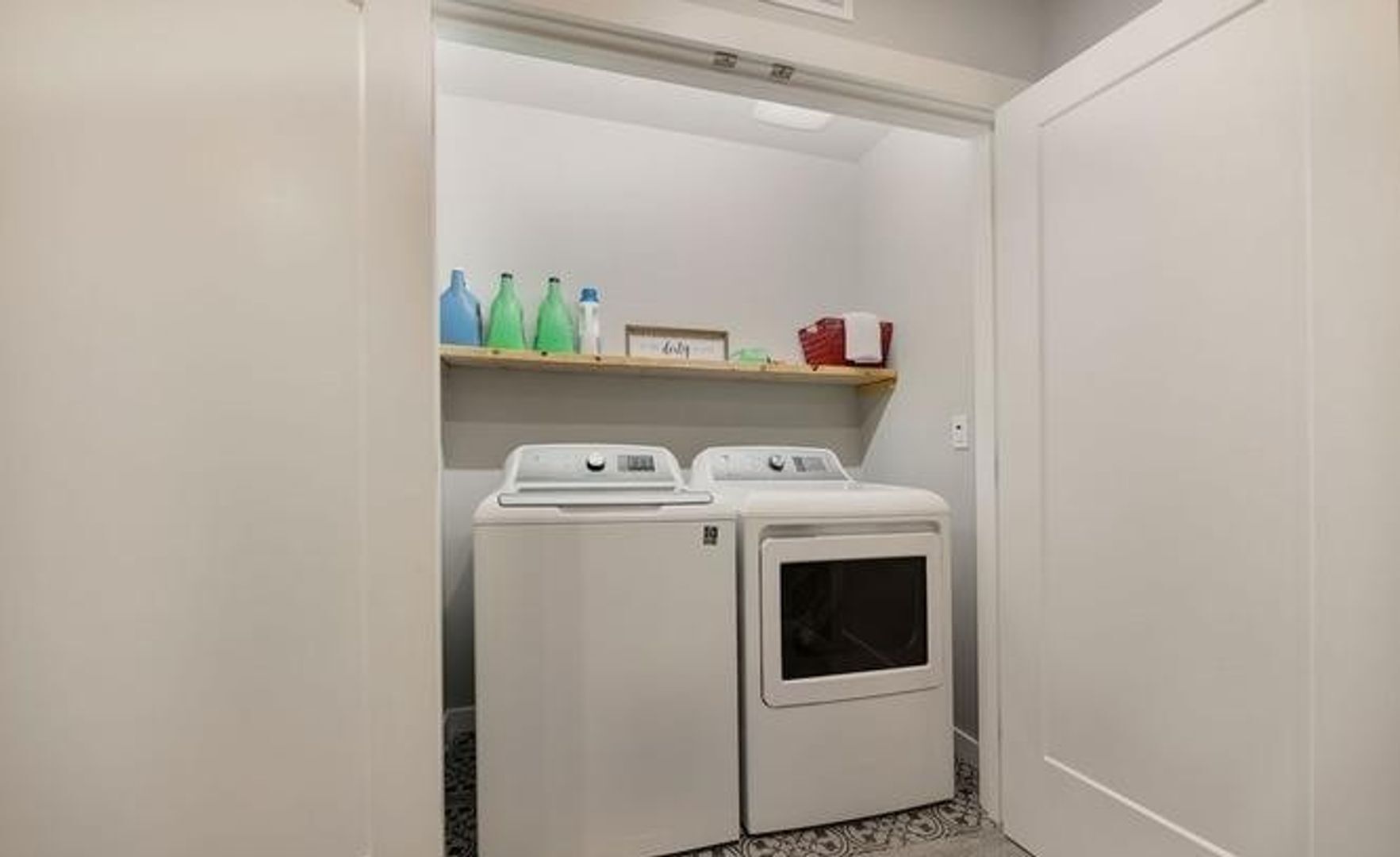2002 101st Ave SE #6 - Lake Stevens - Washington - 3 bed, 2.5 bath rental property
