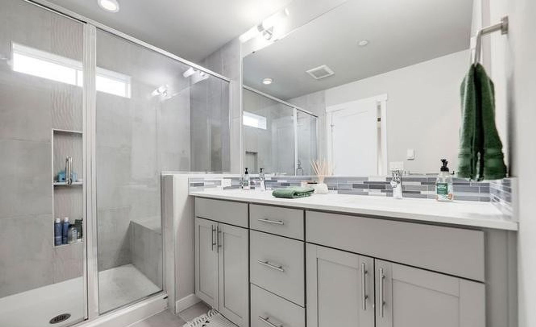 2002 101st Ave SE #6 - Lake Stevens - Washington - 3 bed, 2.5 bath rental property