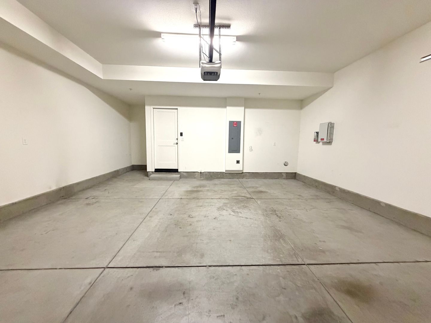 201 Red Brick Drive, #2 - Simi Valley - California - 3 bed, 2.5 bath rental property
