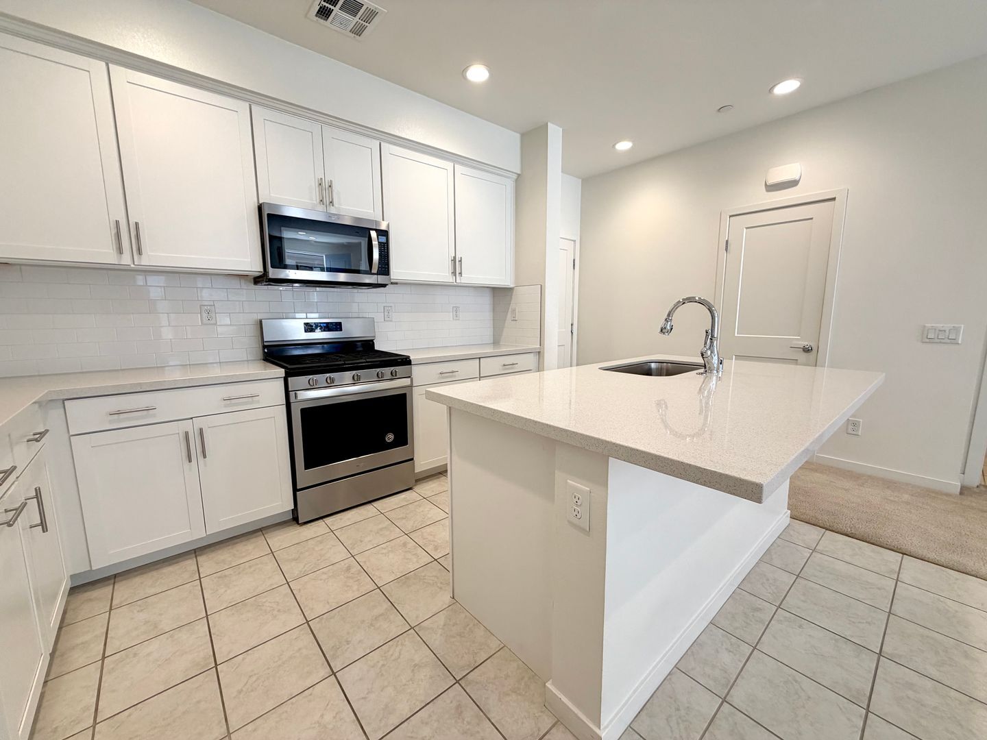 201 Red Brick Drive, #2 - Simi Valley - California - 3 bed, 2.5 bath rental property