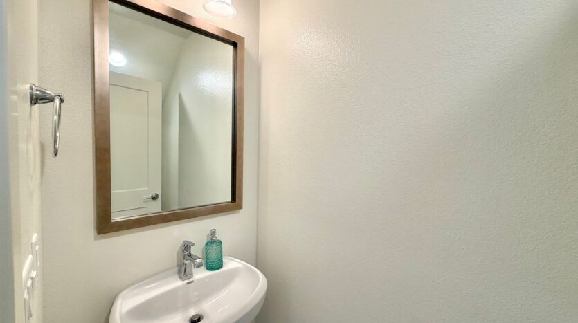201 Red Brick Drive, #2 - Simi Valley - California - 3 bed, 2.5 bath rental property