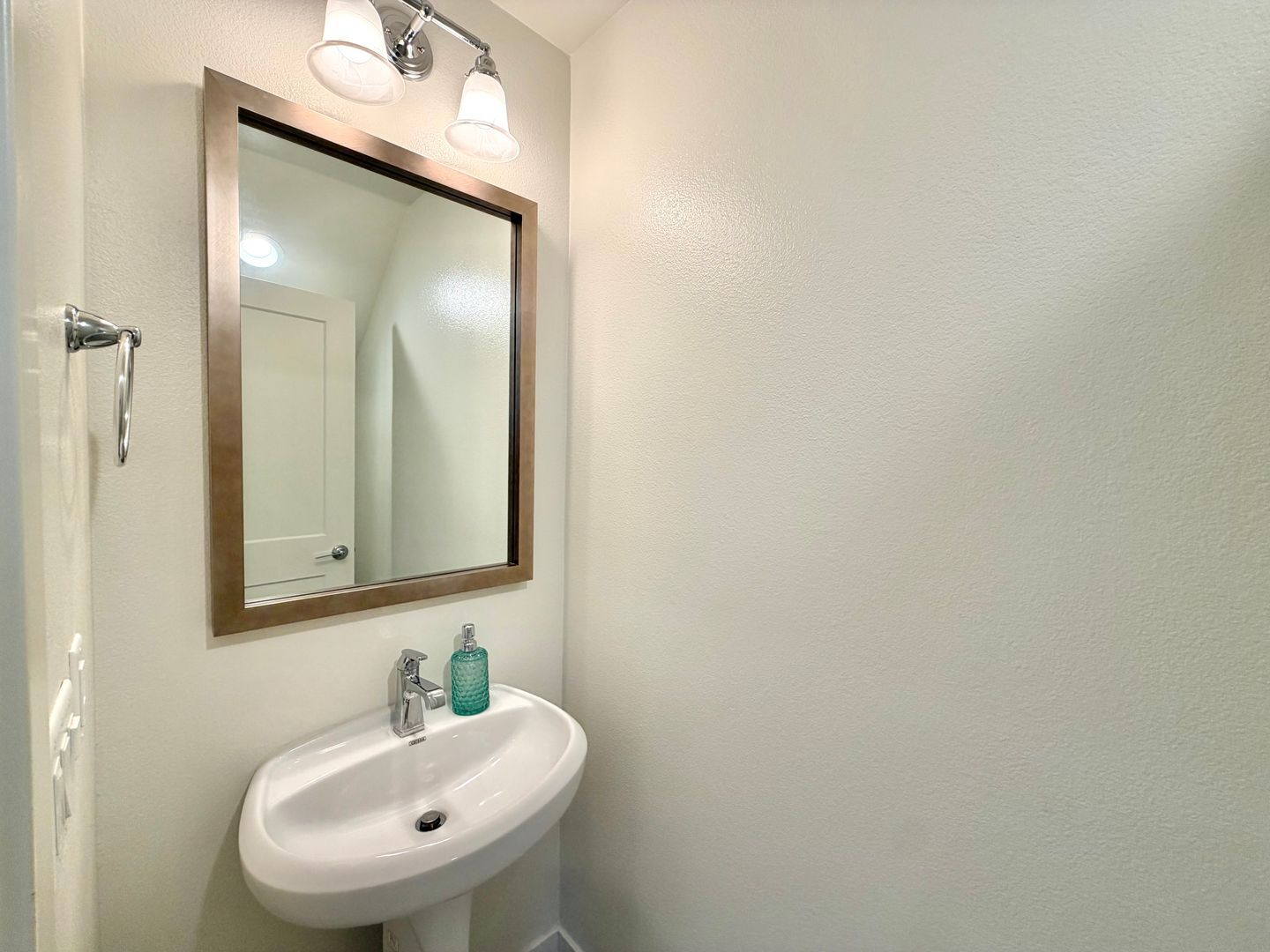 201 Red Brick Drive, #2 - Simi Valley - California - 3 bed, 2.5 bath rental property