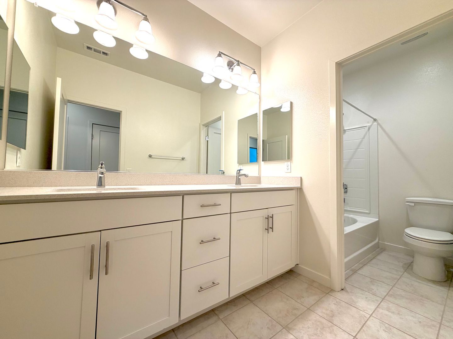 201 Red Brick Drive, #2 - Simi Valley - California - 3 bed, 2.5 bath rental property