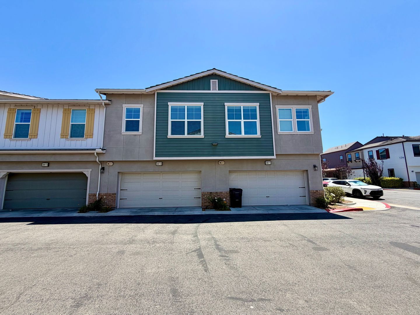 201 Red Brick Drive, #2 - Simi Valley - California - 3 bed, 2.5 bath rental property