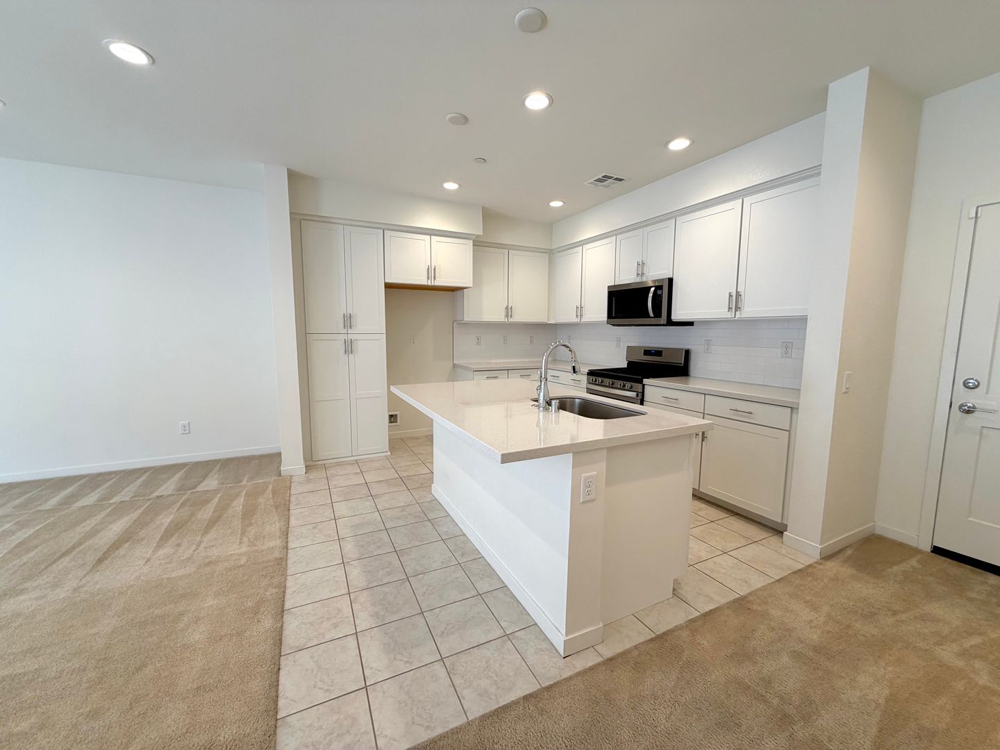 201 Red Brick Drive, #2 - Simi Valley - California - 3 bed, 2.5 bath rental property