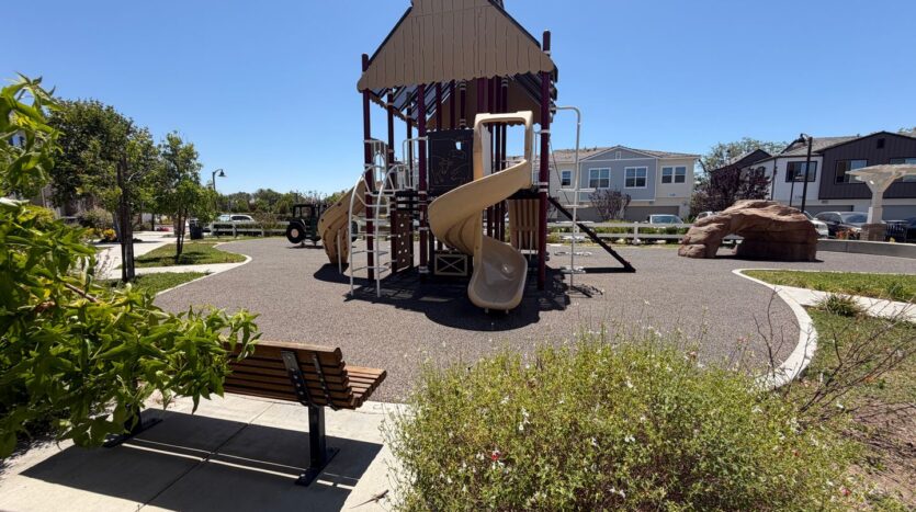 201 Red Brick Drive, #2 - Simi Valley - California - 3 bed, 2.5 bath rental property
