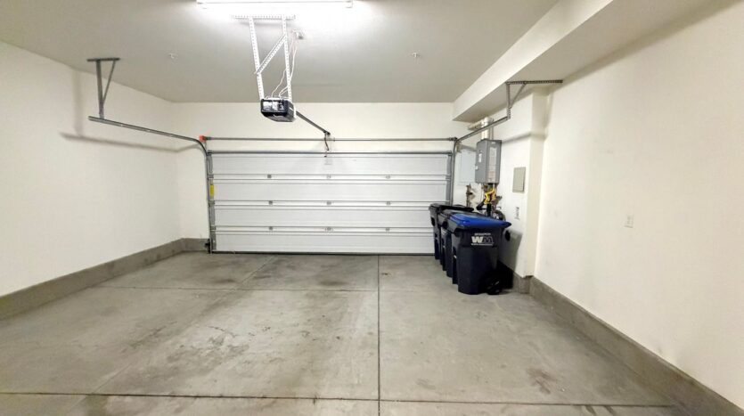 201 Red Brick Drive, #2 - Simi Valley - California - 3 bed, 2.5 bath rental property