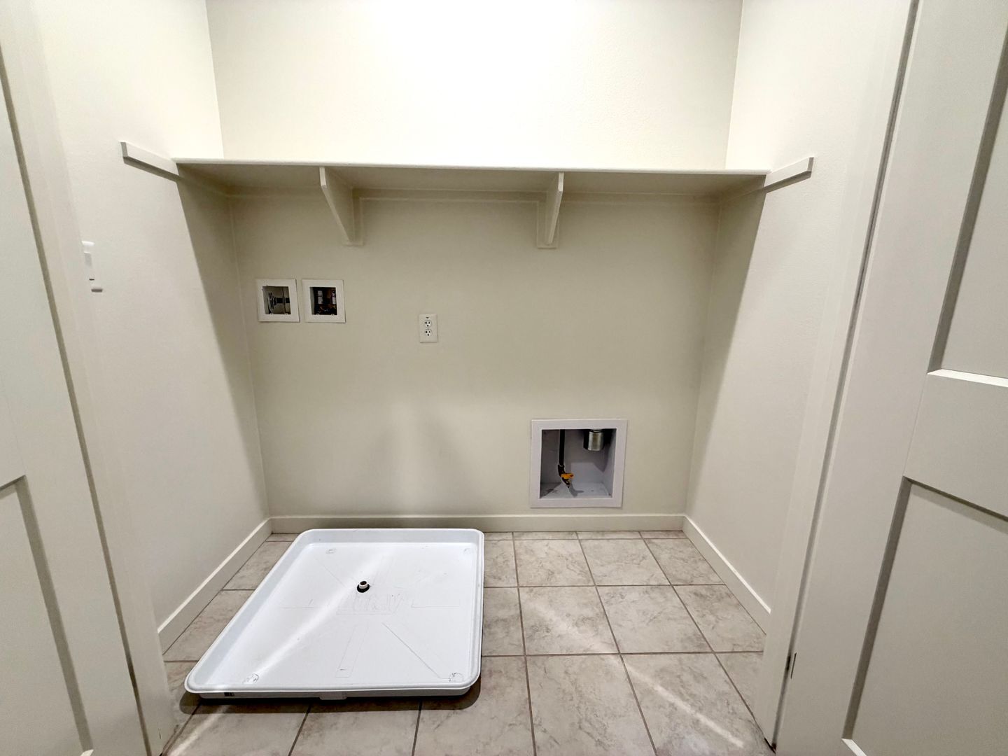 201 Red Brick Drive, #2 - Simi Valley - California - 3 bed, 2.5 bath rental property