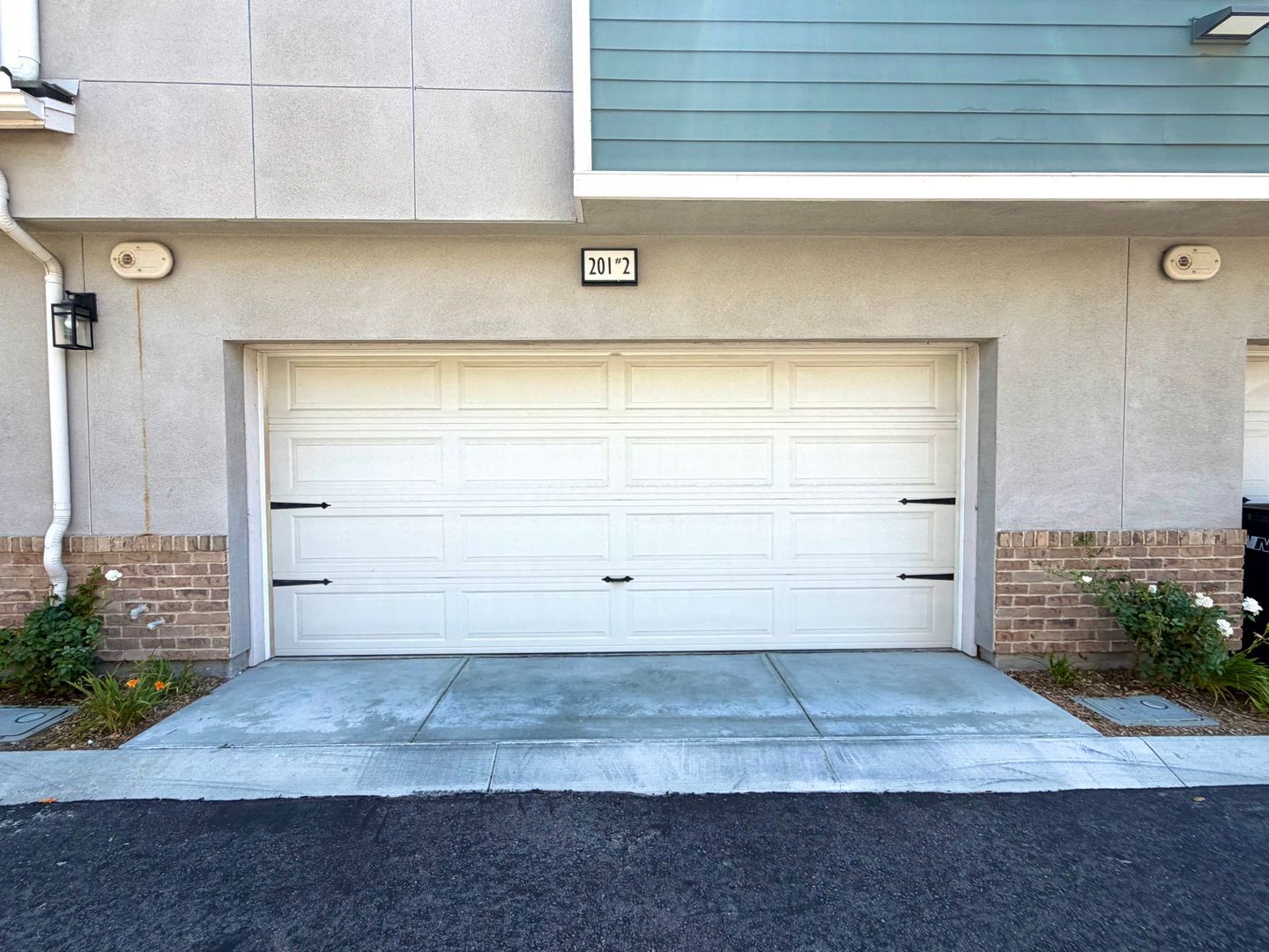 201 Red Brick Drive, #2 - Simi Valley - California - 3 bed, 2.5 bath rental property