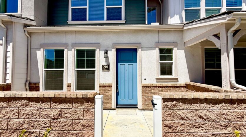 201 Red Brick Drive, #2 - Simi Valley - California - 3 bed, 2.5 bath rental property