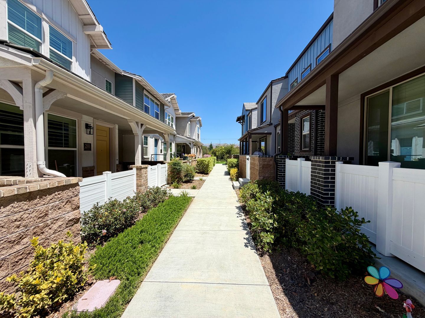 201 Red Brick Drive, #2 - Simi Valley - California - 3 bed, 2.5 bath rental property