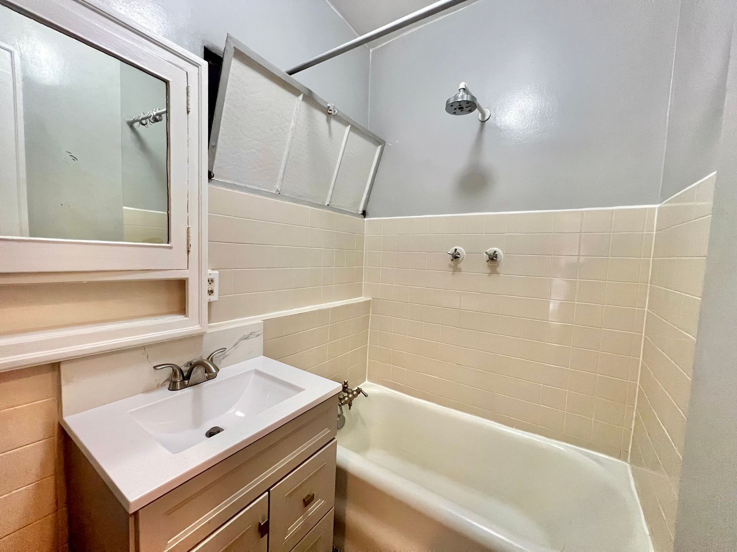 2015 NW Flanders St #502 - Portland - Oregon - 1 bath rental property