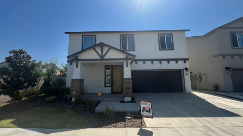 2038 S. Palm Street - Visalia - California - 3 bed, 3 bath rental property