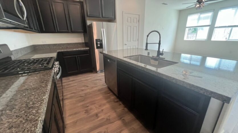 2038 S. Palm Street - Visalia - California - 3 bed, 3 bath rental property