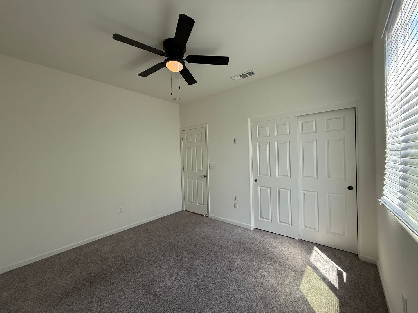 2038 S. Palm Street - Visalia - California - 3 bed, 3 bath rental property