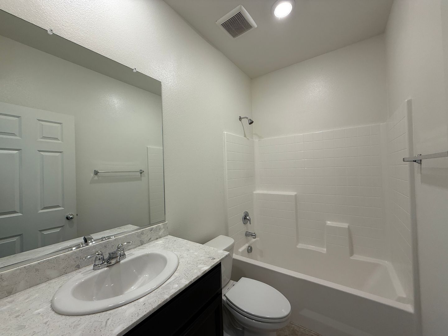 2038 S. Palm Street - Visalia - California - 3 bed, 3 bath rental property