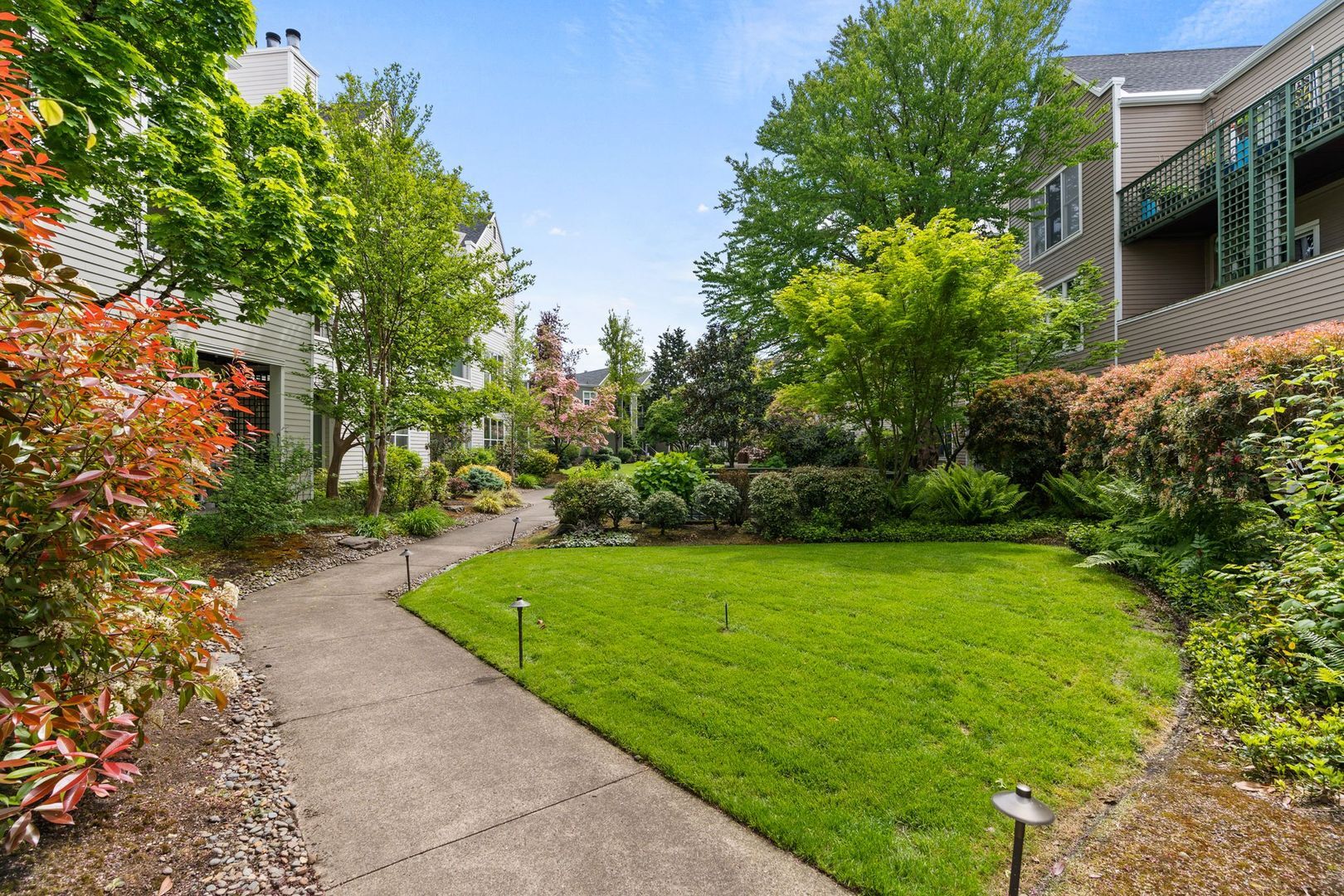 205 SW Montgomery St.  #204 - Portland - Oregon - 2 bed, 2 bath rental property