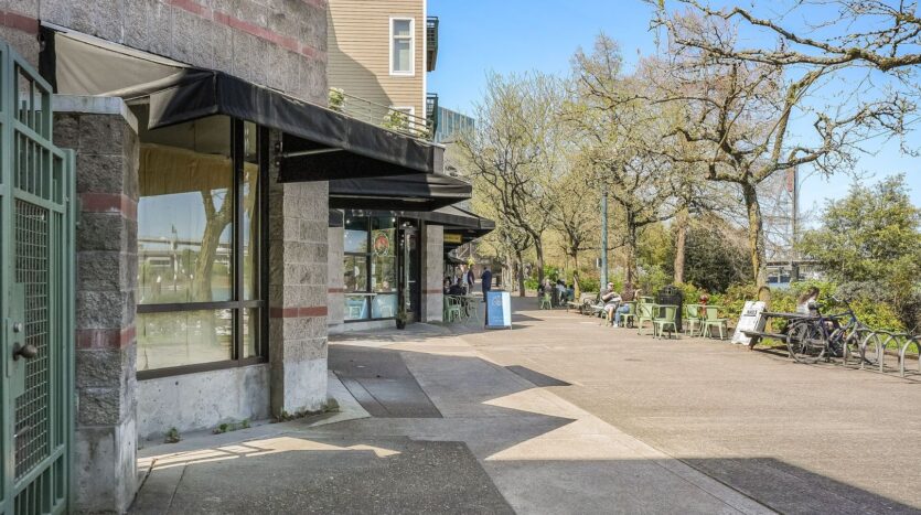 205 SW Montgomery St.  #204 - Portland - Oregon - 2 bed, 2 bath rental property
