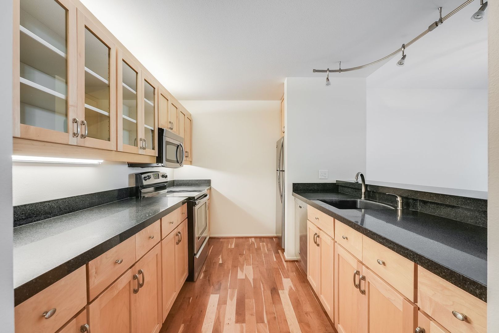205 SW Montgomery St.  #204 - Portland - Oregon - 2 bed, 2 bath rental property